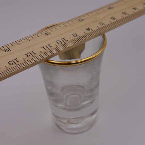 Roma Gold Rim Shot Glass with Metal Roma Coliseum Decoration - Picture 6 of 10